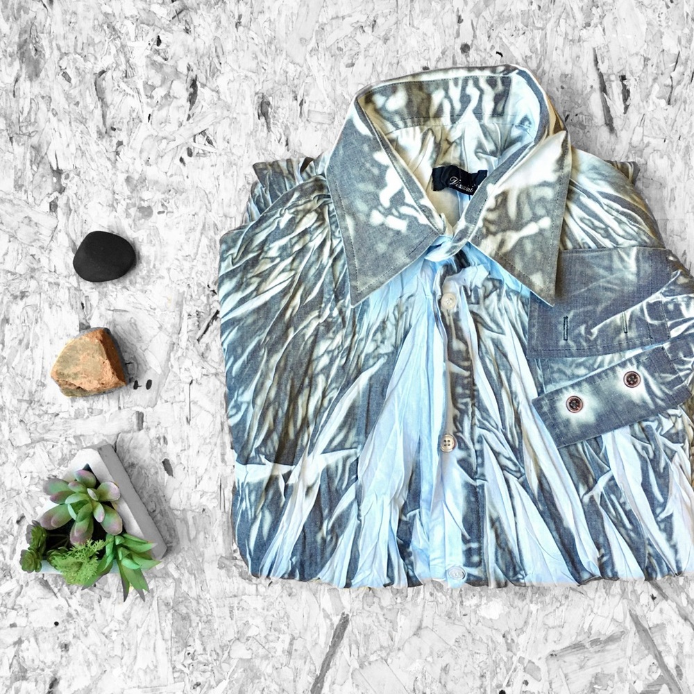 Unusual crinkle-dyed shirt